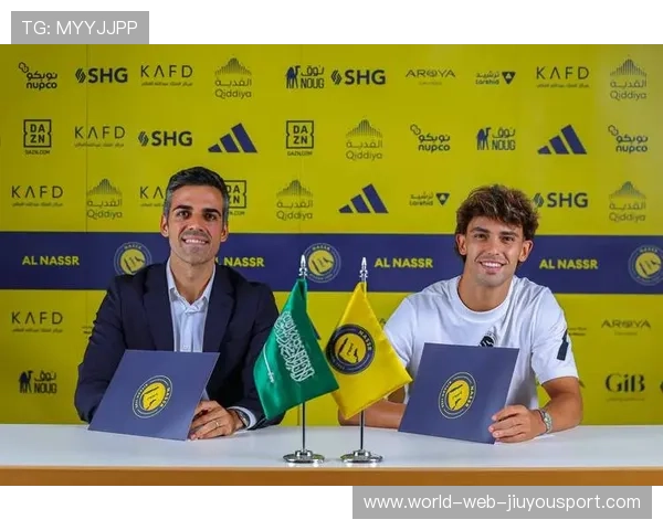 豪门幕后生活曝光：球员日常成关注点