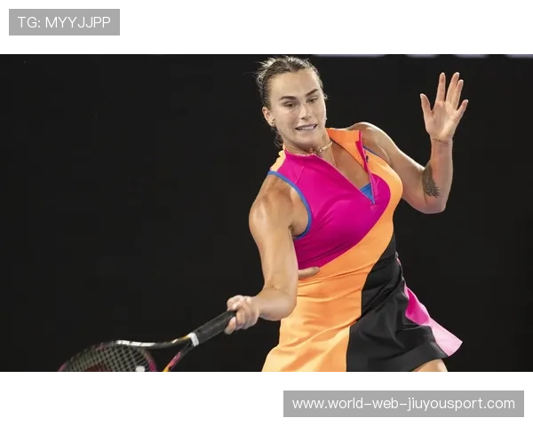 梦幻同框！萨巴伦卡与贝克汉姆合影太养眼了！，萨巴伦卡胸围