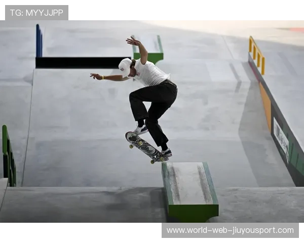 滑板运动在城市景观中的艺术性与竞技性结合